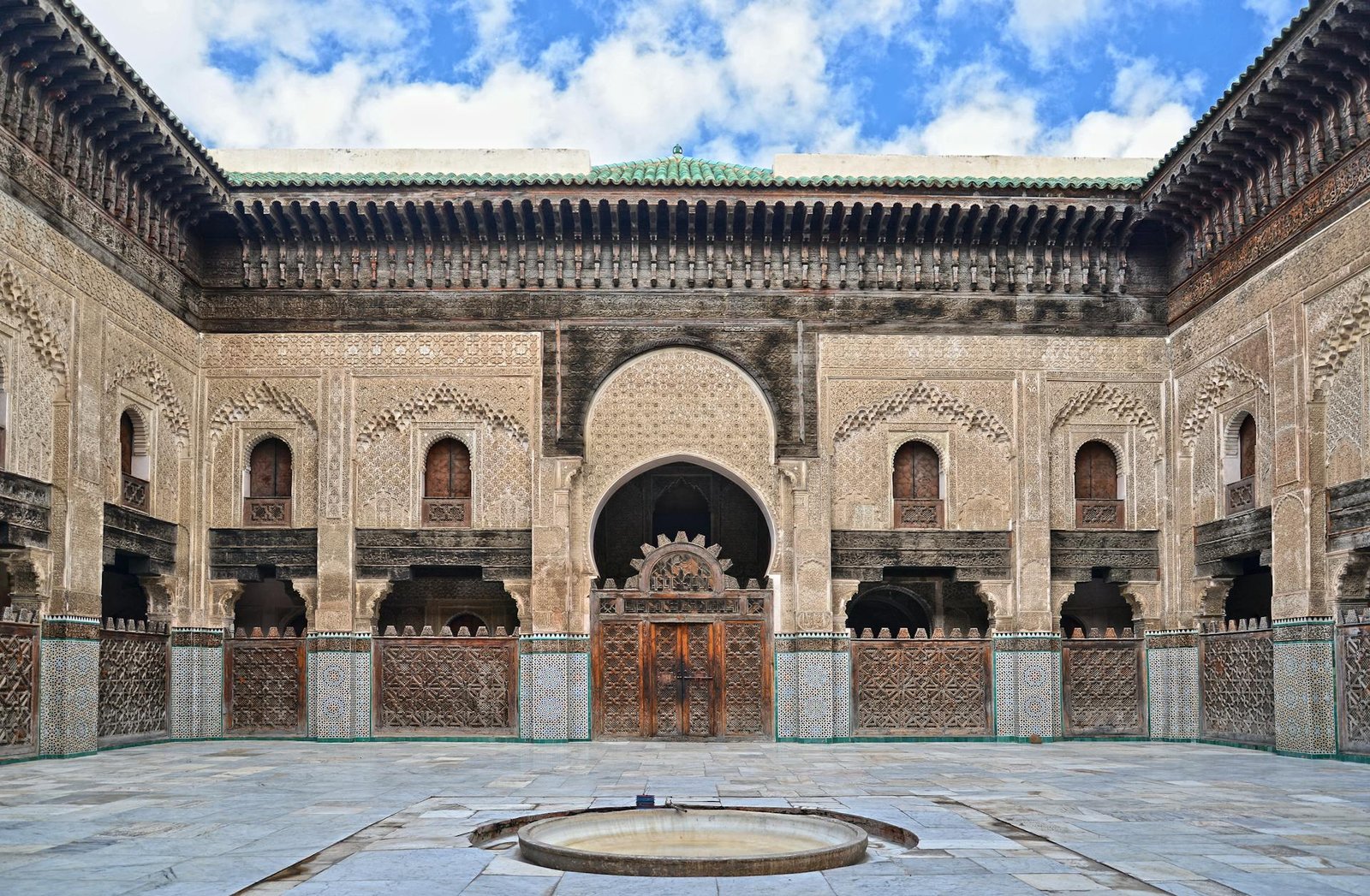 bou-inania-medrasa-courtyard